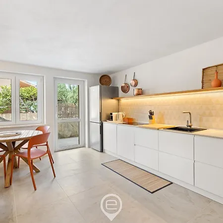 Estay - Domus Bellighedda Prázdninový dům *