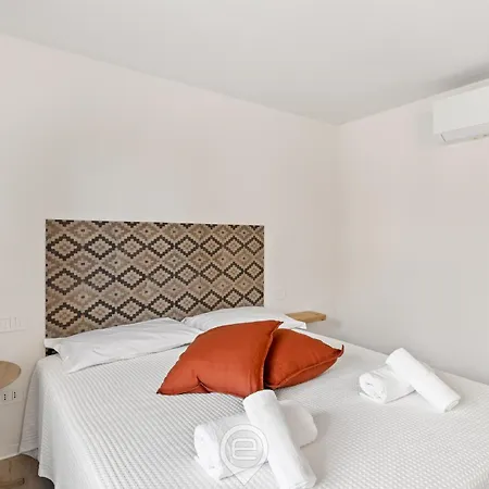 Estay - Domus Bellighedda *